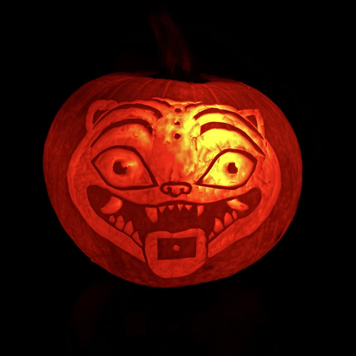 PaperMissT's tweet photo. Pumpkin 2025 Derpy from Kpop Demon Hunter https://t.co/3scat0aHW9