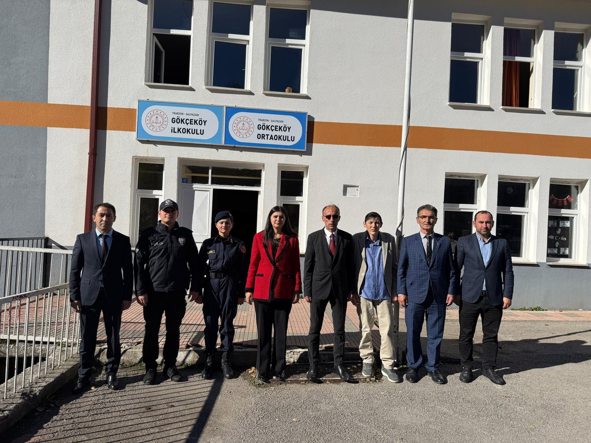 Kaymakamımız Sayın Kezban YERLİKAYA AKPINAR  İlçemiz Gökçeköy Mahallesinde bulunan Gökçeköy İlkokulu ve Ortaokulunu ziyaret etti.  Öğrenci ve öğretmenlerimizle sohbet eden Sayın Kaymakamımız öğrencilerimize başarı, öğretmenlerimize kolaylıklar dileyerek teşekkür etti.