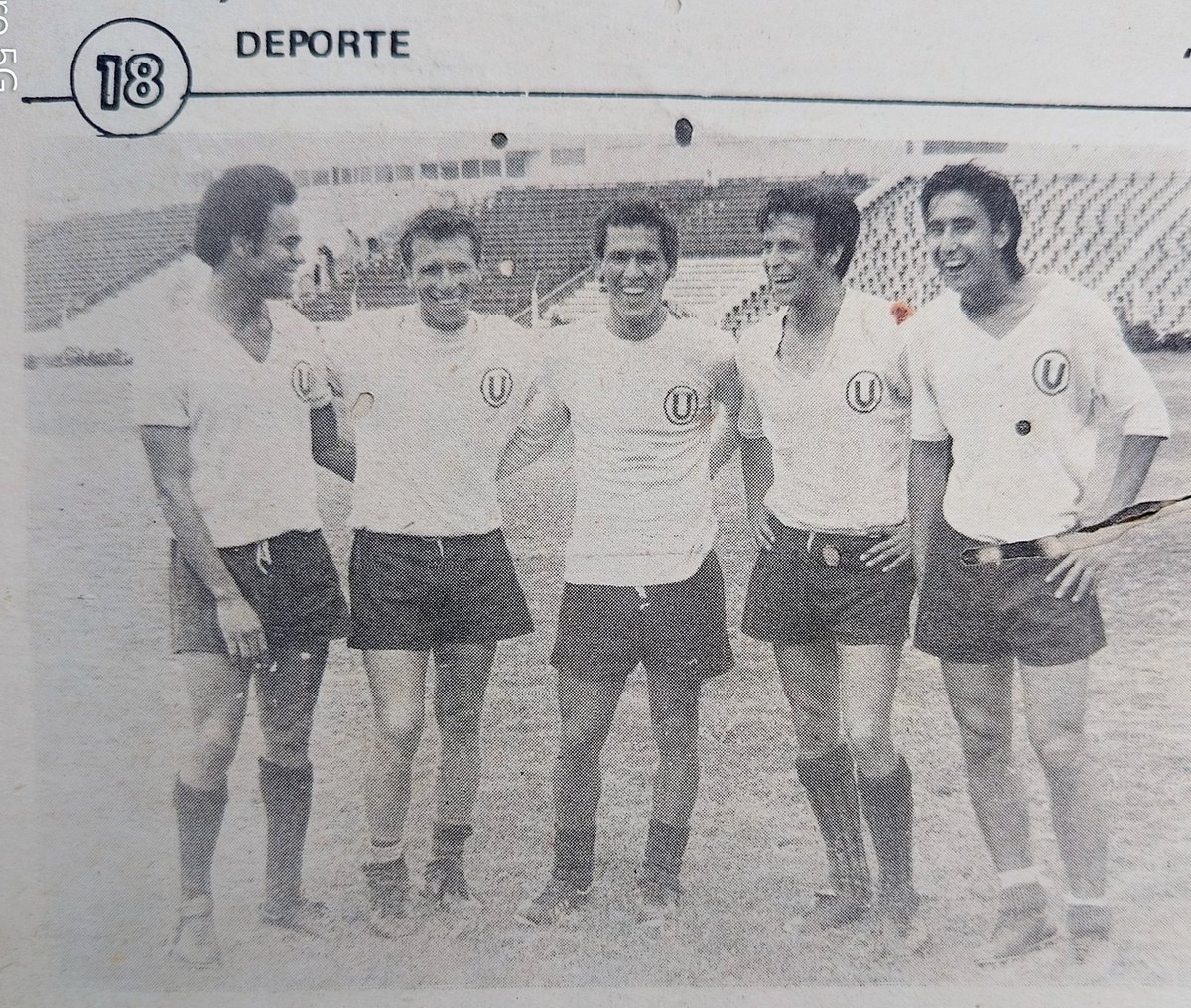 1972

JJ Muñante, Luis Cruzado, Héctor Bailetti, Oswaldo Ramírez y Percy Rojas. 
Cracks de la plantilla que jugó la final de la Libertadores