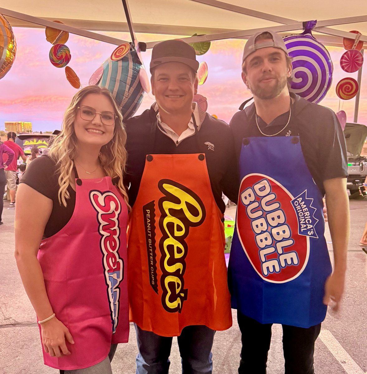 LP_Difference's tweet image. 🎃 Supporting a great cause with Builders United General Contractors at their annual Trunk or Treat benefiting St. Jude&apos;s Ranch! 🍬👻 #HalloweenMagic #CommunityFun