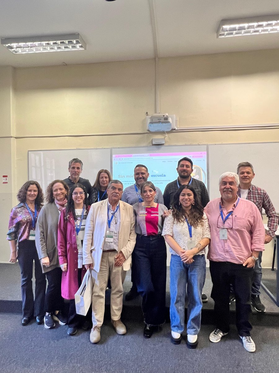 Aulasenpaz's tweet photo. Cerramos con orgullo nuestra participación en el X Congreso Mundial de Convivencia y Violencia Escolar en Valparaíso🇨🇱 #WCSV2025 

Nuestro Hub Latinoamericano @forgoodschools compartió el Informe Regional #SinMiedoenlaEscuela 

Gracias a organizadores y aliados @ioscvp @pucv_cl https://t.co/Lr8SB3mddk