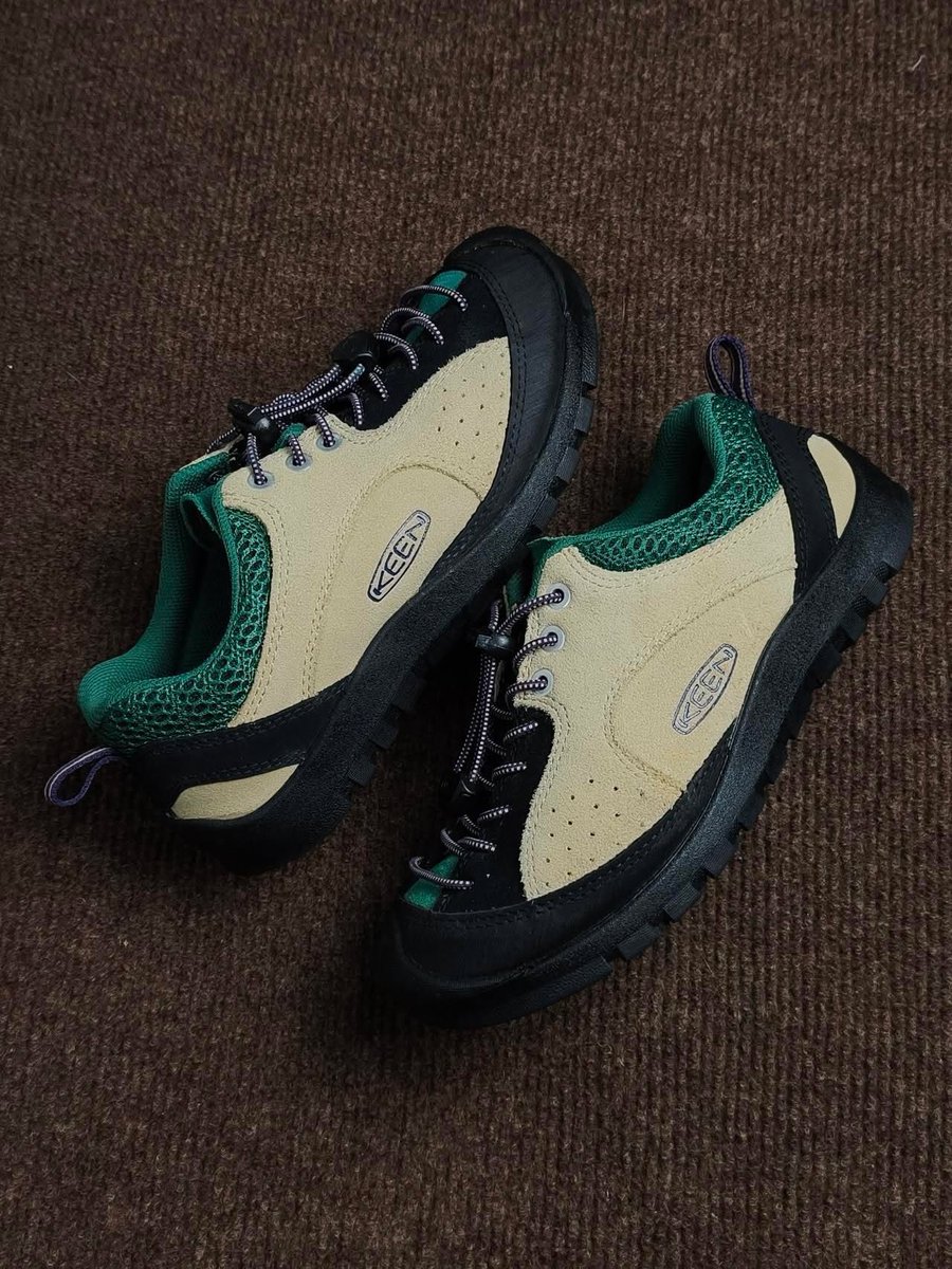 ch_qloset's tweet photo. ส่งต่อรองเท้า Keen รุ่น JASPER ROCK SP ของแท้
Size : 37 (เท้ายาว 23-23.5cm.)
ซื้อมือ2มาจาก IG : gerbgao 
สภาพสวย ร้านคลีนมาดีมาก
ขายต่อเพราะใส่ไม่พอดีค่ะ 🥹 
1400 รวมส่ง
#keenมือสอง #keenthailand #รองเท้าkeen #รองเท้ามือสอง #ส่งต่อkeen https://t.co/6x3u74DPjo