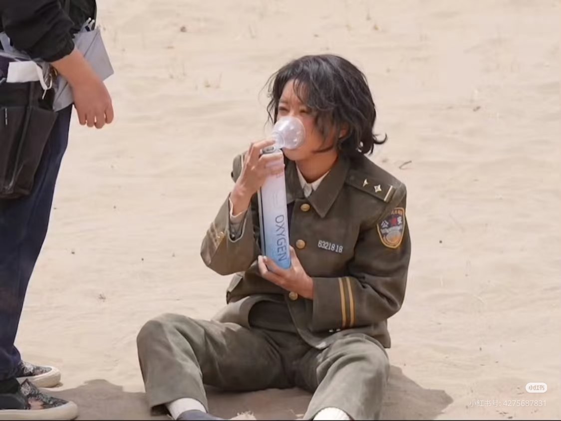 startesky's tweet photo. ถามว่าทำไมถึงรักหยางจื่อ และทำไมคนในวงการถึงชื่นชมและอยากร่วมงานด้วย เธอดูนิ.....  #BornToBeAlive #หยางจื่อ #yangzi https://t.co/jx0Ql4YvWE