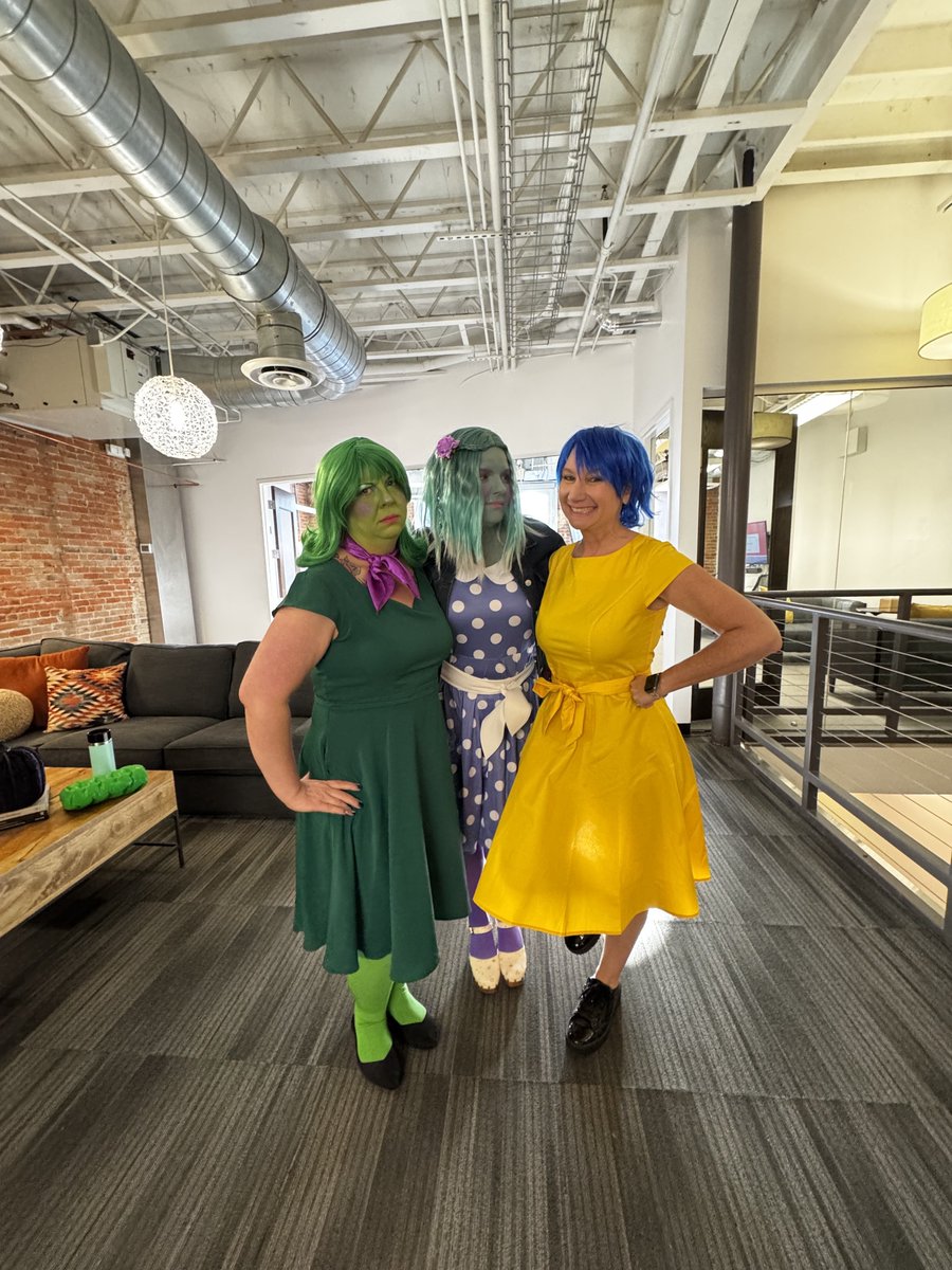 fastly's tweet image. 🎃👻 Halloween at Fastly is a treat! Our costume contest brought out hilarious, creative, and downright impressive outfits. Love seeing our team’s creativity and community spirit shine! 🕸️✨

#LifeAtFastly #Halloween