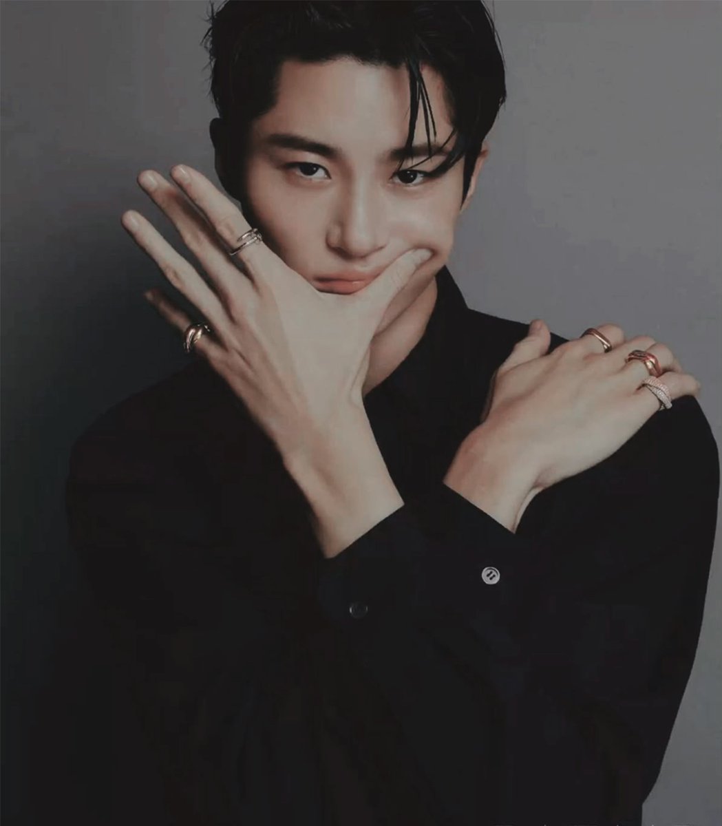 ️️ ️️ (@magnoeliast) on Twitter photo 