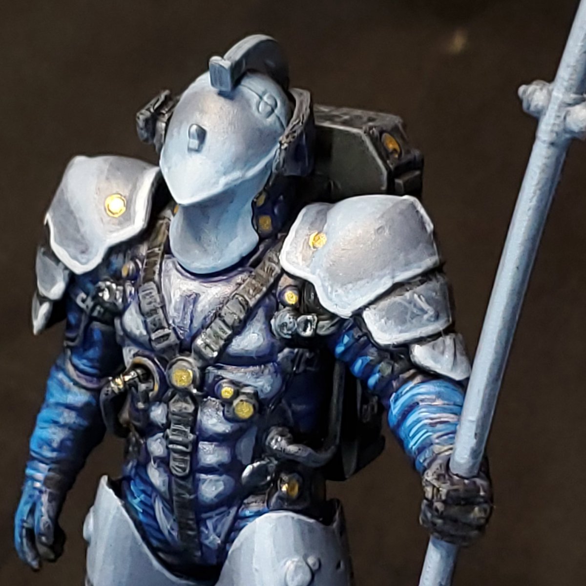 z_komi03's tweet image. コジプロのルーデンスをデススト風（になってるかはわからない🥺）リペイントしました😄
#KojimaProductions
#ルーデンス
#デススト