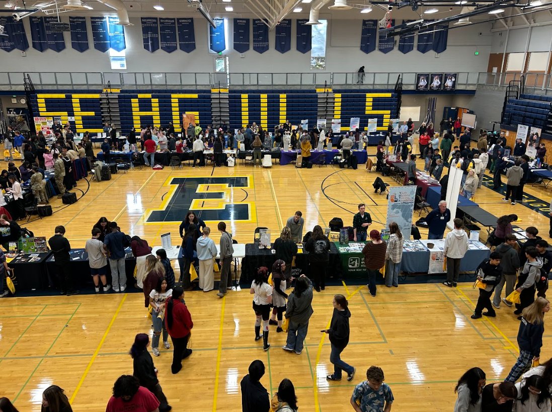 We had a fun day at Everett High's High School and Beyond event sponsored by the EPSF 😁
#eps_hsandbeyond #eps_ourstudentsrock