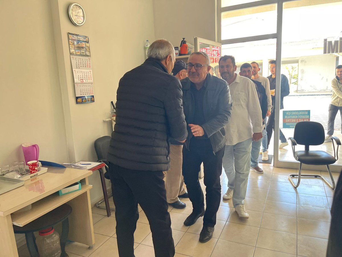 İlçe Başkanımız Sayın Levent SARIKAYA,Gençlik Kolları Başkanımız İle Birlikte Toki Site Yönetimini Ziyaret Ettiler İstişarelerde Bulundular.