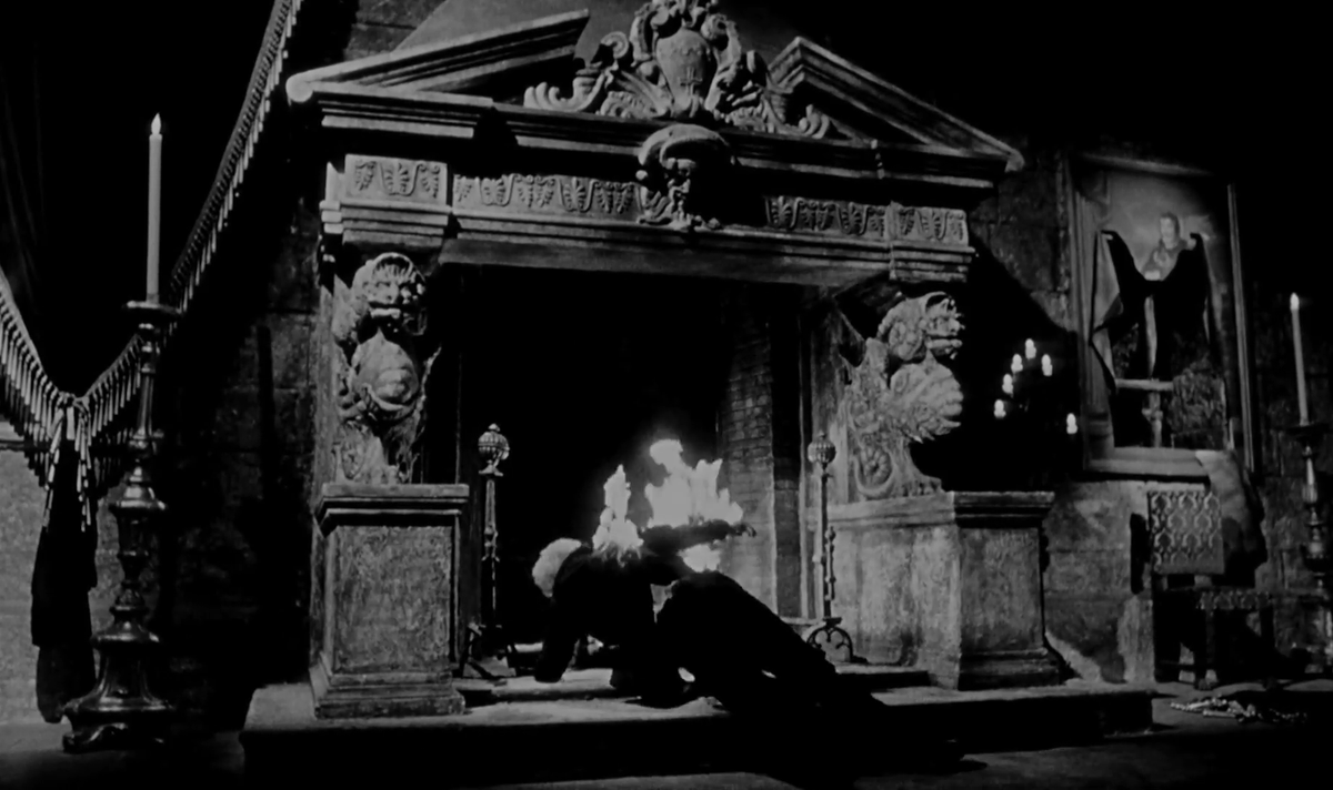 torsodapop's tweet image. #31DaysOfHorror Day 31🎃

BLACK SUNDAY (1960), Mario Bava🖤

Consumed by melancholy, a young Moldavian whose body was consecrated by Satan as a vessel for her evil ancestor feels fate's cold hand upon her. But there is no reason to fear the dead. They sleep very soundly...right?