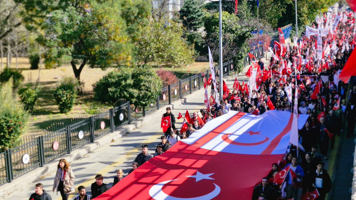 Bu topraklarda Mustafa Kemal'ler tükenmez! "Devrim Yürüyüşü" müz bitmeyecek.
