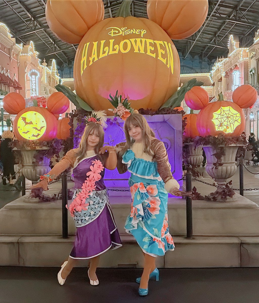 loversaiko_d's tweet photo. ☠🎃HappyHalloween🍭🍬でした〜
ミートしてくれた方々ありがとうございました🥹💞

先週は🌈ルアウ🌈クラクラ
今週は🌹バラマス🌹デジデジ
でした
今年決行出来て良かった😭
キャラ気付いてくれて皆からファンサ貰って終わった後泣いた😭

クタクタなので個別は明日送ります🙇‍♀️
#Dハロ仮装
#Dハロ仮装2025