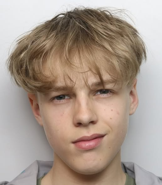 JenKteach's tweet image. Nottinghamshire Police Missing Persons Team
RE-APPEAL:
#Missing - have you seen Riley?
We are concerned for his safety and urgently want to hear from anyone who has seen him.
Riley was last seen in the Milton Keynes area on Thursday 16 October 2025. He is described as 5ft 4ins…