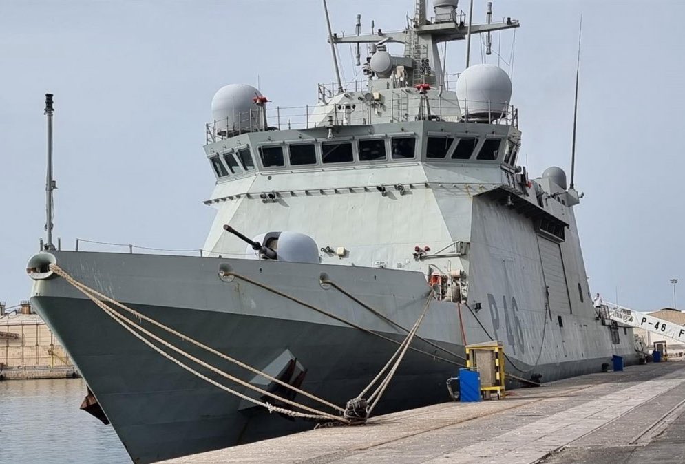 AuraMoner's tweet photo. El vaixell de l’armada espanyola Furor, que va anar a protegir la flotilla a requeriment de Colau, en trucada al ministre Urtasun, va tornar a Cartagena després de 15 dies a la mar.

La broma ha costat 300.000 €. Suposo que li facturaran a la Colau, ja que el va sol·licitar. https://t.co/RMrjqN7bXC