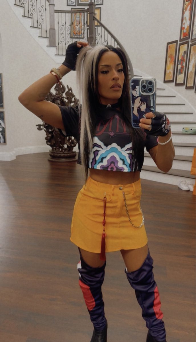 ZelinaVegaWWE's tweet photo. Fit check for my Napalm era ✅ https://t.co/iHBRgxVNdF