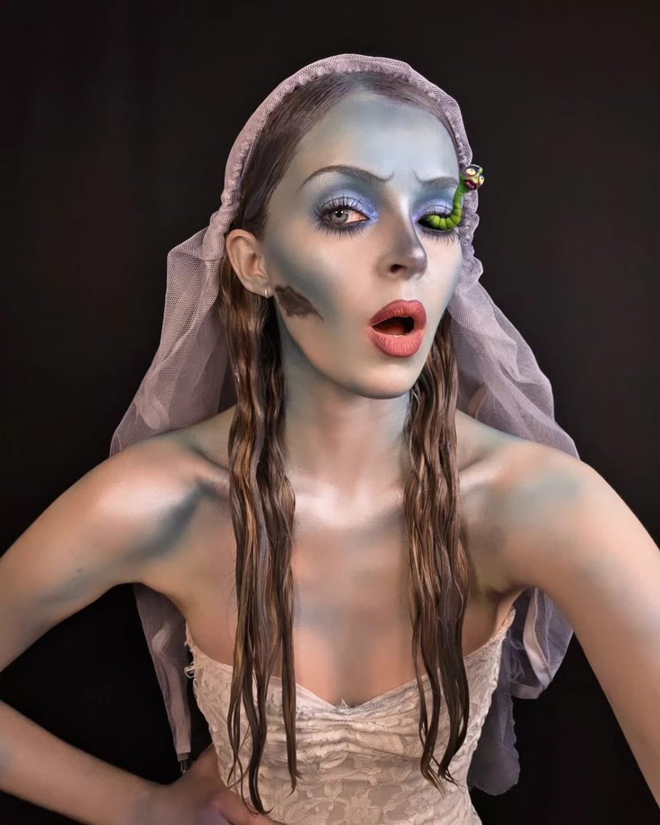 Evaluna1967's tweet image. #escribe_ Recomendación para el #díadebrujas @meligarat #tutoriales #maquillaje @idunbymeligarat #halloween🎃👻 #octubre2025 #cinema #elcadaverdelanovia💀👻 by #meligarat y #idunbymeligarat #findesemana #fiestas y #fantasmitas