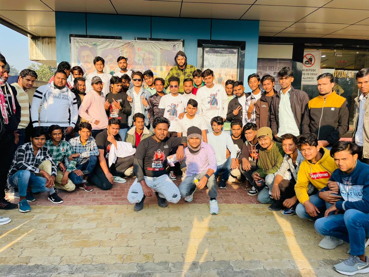 SRKian_Shafi's tweet image. Connection Jo h na aapna lifetime wala ha ♥️

KING CARNAGE ON SRKDAY