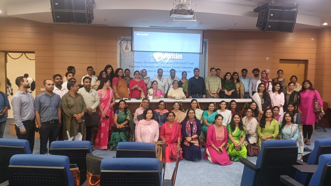 ncert's tweet image. Empowering Educators through ICT - Faculty Development Programme by CIET-NCERT
On October 31, 2025, The Central Institute of Educational Technology (CIET), NCERT, under the aegis of the Ministry of Education, Government of India, in collaboration with the School of Humanities…