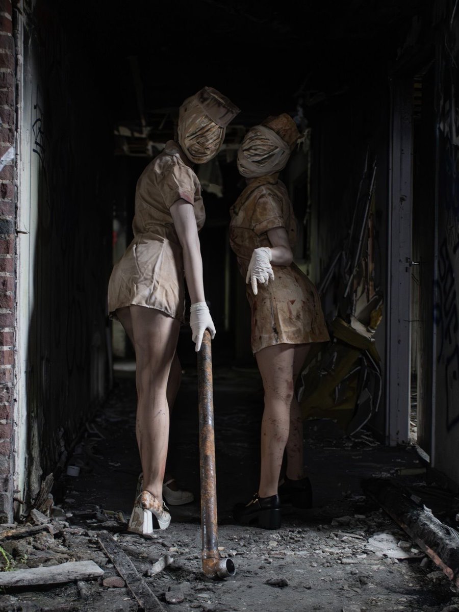 happy halloween from us. ♡