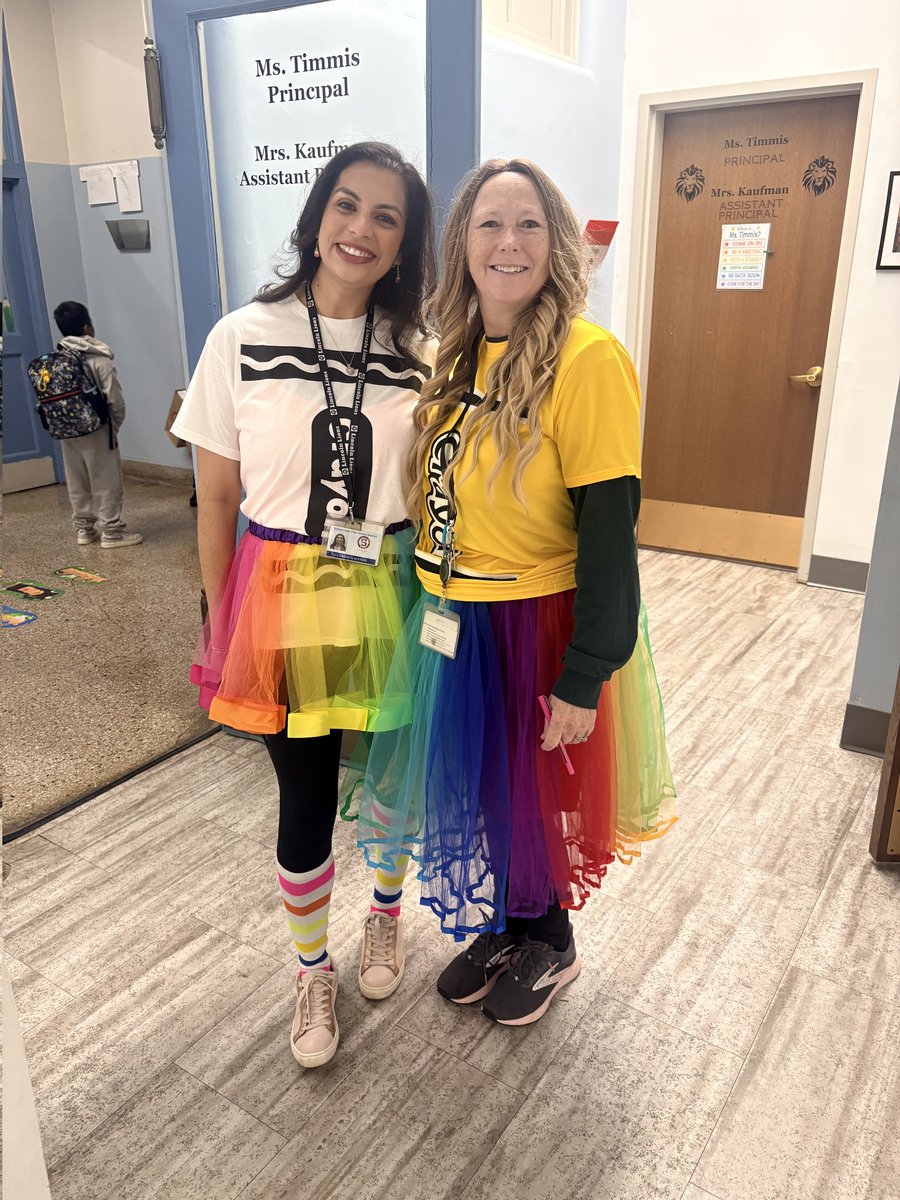 Happy Halloween from the rainbow crayons over at Lincoln! 🖍 ✨️