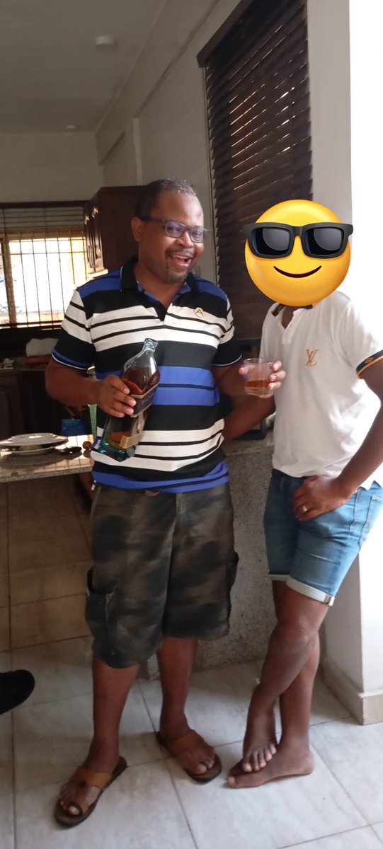 gospelmatondi's tweet photo. @TeamFuloZim its been a while. Covo mixed with beef mince meat, and #sadza now I can start my weekend. #BlueLable zvinhu @MaponderaFA @bim_specialist @ChikomanaC @KingJayZim https://t.co/RuCBVuuE8I