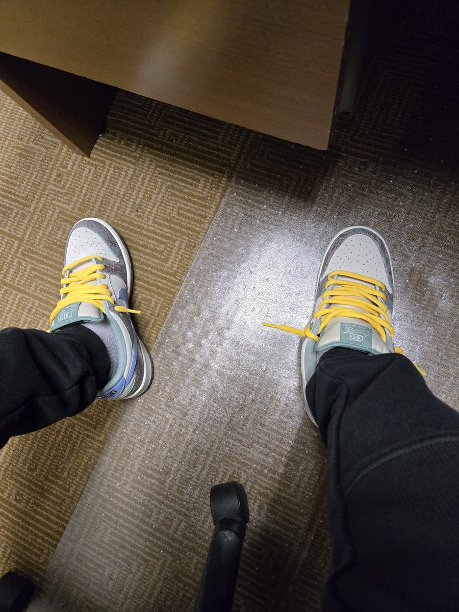 Sneakers🔥 tweet media