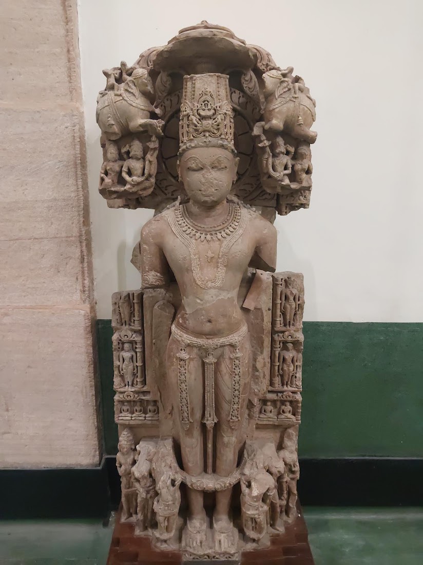An image of JivantSwami Pratima of Tirthankar Mahaveer at Jodhpur Archaeological Museum.
#jain
#History 
#arts