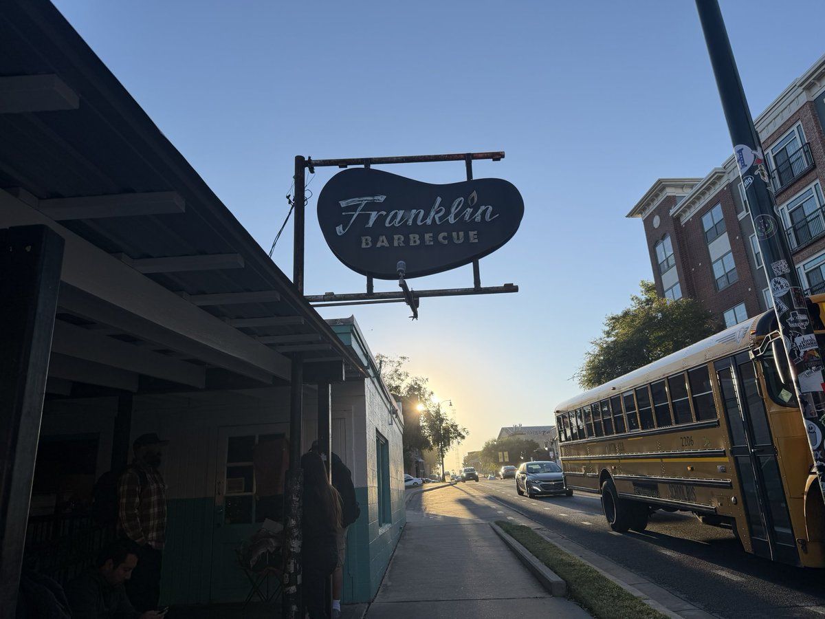 CJMordock's tweet photo. Great lunch @franklinbbq. Some of the best brisket and pork ribs you will ever eat!!!!. #documentyourlunch @CasualHoya https://t.co/QinOsSvI7S