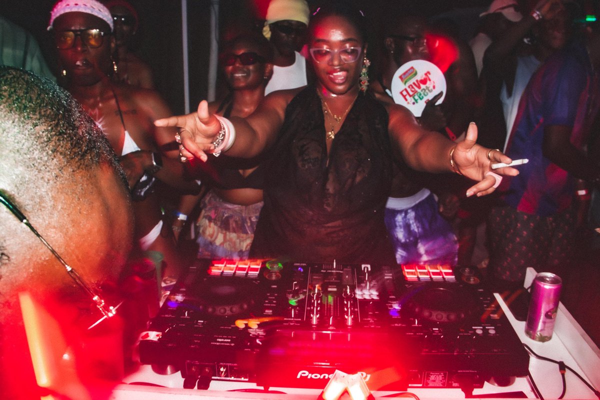 GRP_Collective's tweet image. A rave.
A ritual.
A reset.

V4 — Collective Frequency.
Dec 13 · Tarkwa Bay · 24 Hours.

House. Gqom. 3-Step. Community. Culture.

This isn’t just a party — it’s a milestone.