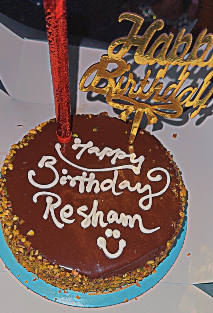 ReshamSaleem3's tweet image. آج کا دن میرے لیے واقعی بہت خاص رہا 🎂✨
رات بارہ بجے سے اب تک اتنی محبت، دعائیں اور پیار ملا کہ الفاظ کم پڑ گئے 💖
سب کا دل سے شکریہ خاص طور پر اپنی ایکس فیملی کا جنہوں نے ہمیشہ ہر خوشی اور مشکل میں میرا ساتھ دیا 🙏
اور میری ماں ❤️ جن کی دعاؤں کے بغیر میں کچھ نہیں…
الحمدللہ،…