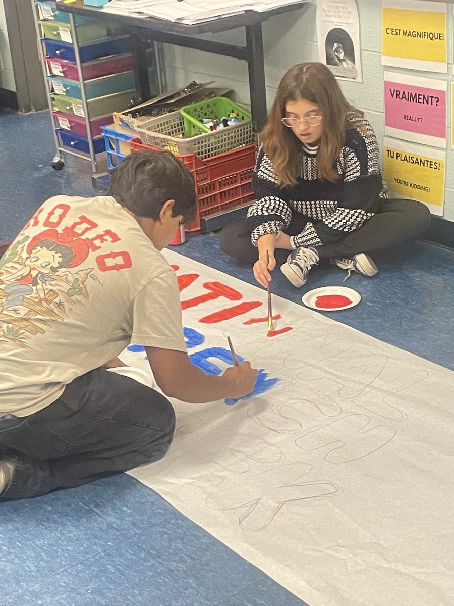 The BMHS French Club is gearing up for National French Week- 11/4-11/10/25!

Mustangs- beginning TUESDAY, 11/5, be on the lookout for 100 ESCARGOTS hiding around our building.  If you find one, rescue it and bring it to room 210 for a French/Francophone prize!

One escargot per