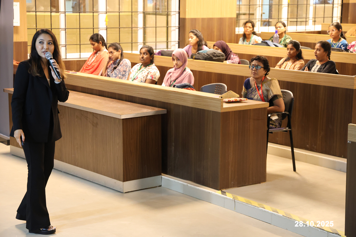 veltechofficial's tweet image. Session on “Current Research Trends &amp;amp; Opportunities at Asian Institute of Technology, Thailand&quot;.

Check out the Gallery: veltech.edu.in/events/session…

#VelTechUniversity #AsianInstituteofTechnology #ResearchOpportunities #GlobalEducation #InternationalCollaboration