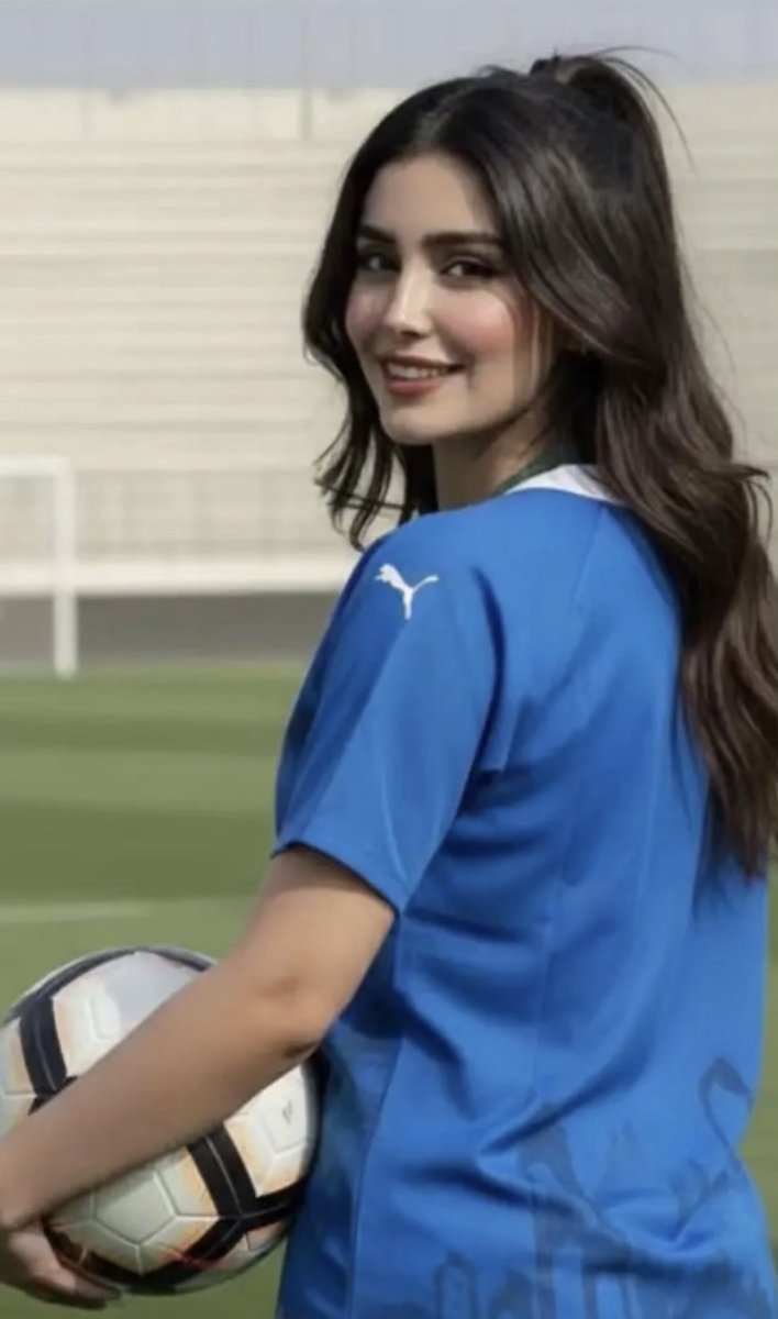 وفااااااز حوووبي 💙
الف الف مبروكك يٓ زعماء💙

 #الهلال_الشباب