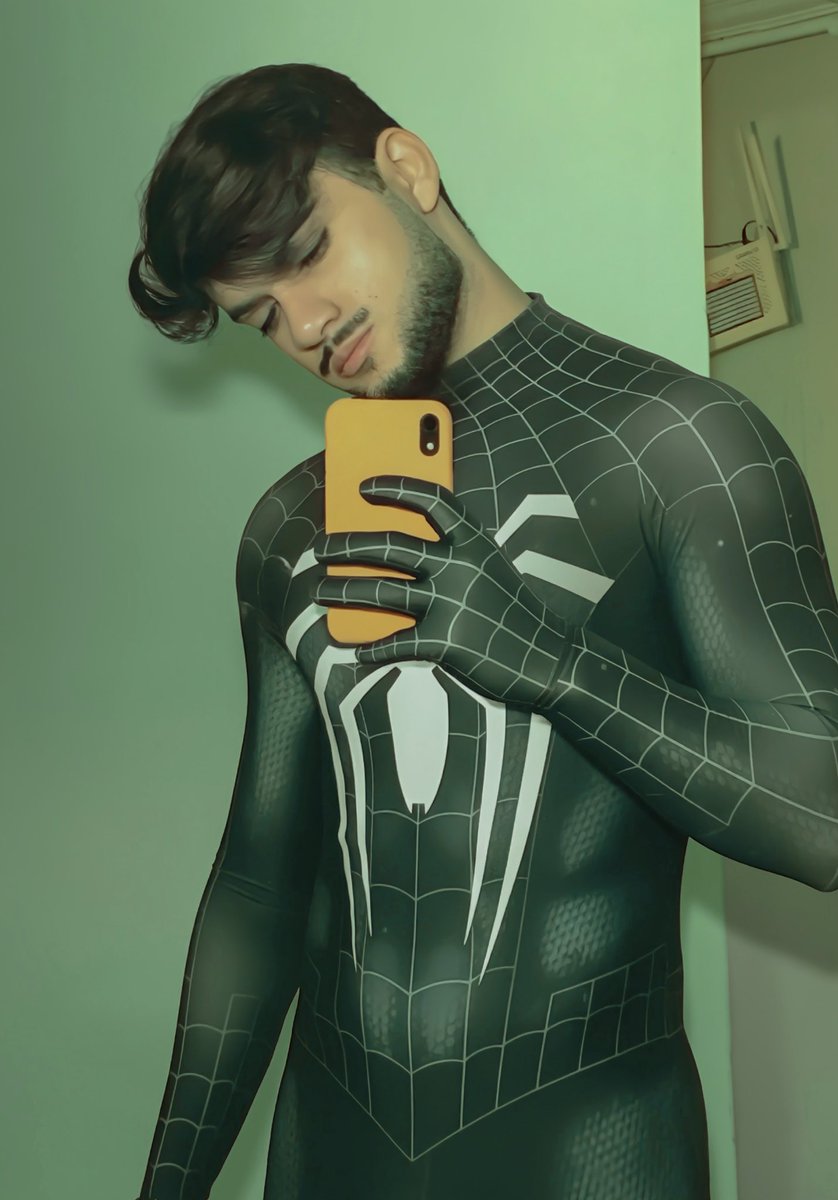 mrrciio's tweet image. Boo