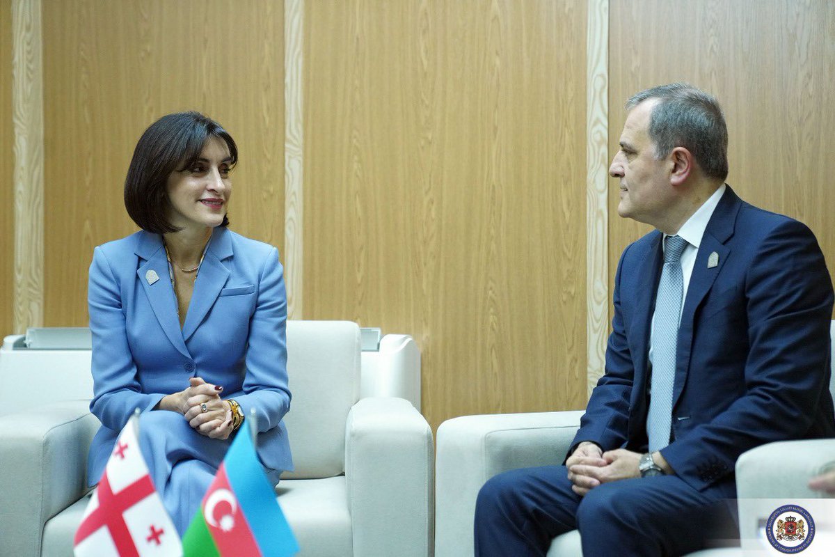 Always a pleasure to meet with <a href="/Bayramov_Jeyhun/">Jeyhun Bayramov</a> on the margins of #UNESCO43.
We reaffirmed the close #friendship and strategic #partnership between 🇬🇪 and 🇦🇿, and our shared commitment to fostering #peace, #stability, and prosperity across the region.