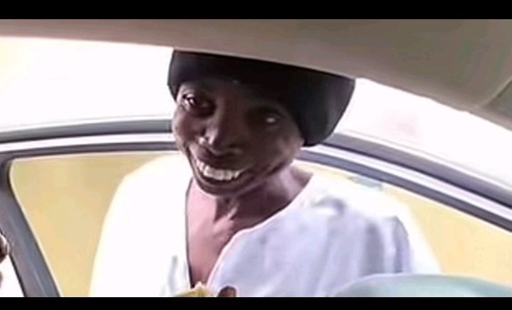 Na person way get strength dey fight😂