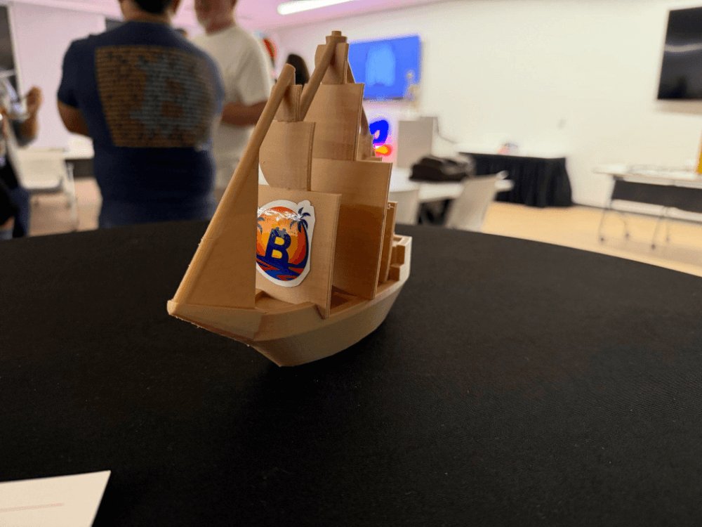 Thanks to all who came out to our Bitcoin White Paper Party! We brought home the cup and we're continuing to build in the ₿ay! Shout out to <a href="/Gypsy_Bit/">Chris CK 🟠 | ₿ | ∞/21M</a> for the pictures.

Everyone have a safe and happy hodlween! 🧡