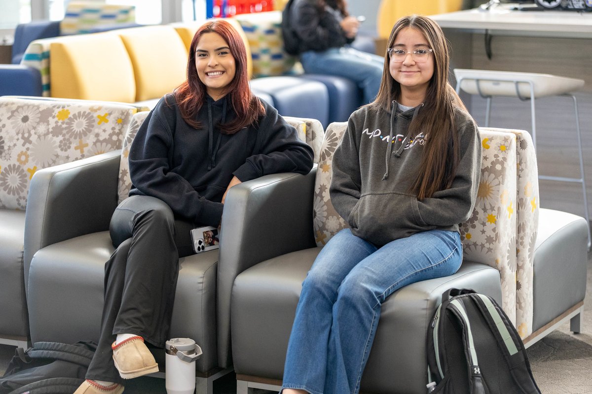 Lemoore College focuses on real-world skills that make you job-ready fast. 🛠️ No fluff, just practical education that helps you move forward.Learn  More:
 westhillscollege.com/lemoore/blog/p…
#FlexYourFuture