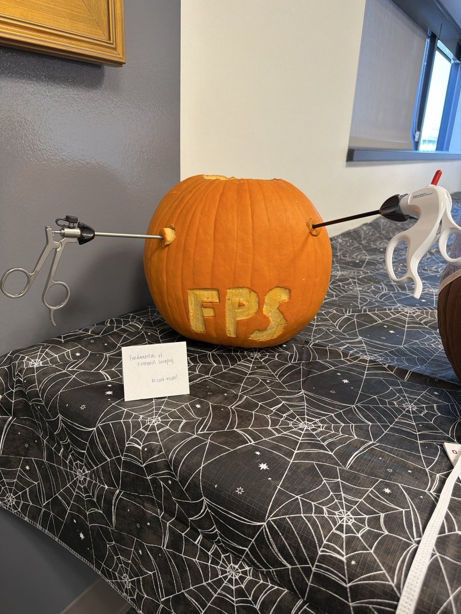 #HappyHalloween from <a href="/OhioStateSurg/">Ohio State Wexner Medical Center Surgery Dept.</a> - love seeing the creativity and excellent skills of our faculty, staff and residents for our annual pumpkin 🎃 carving event! #Trick_or_Pumpkin 👻