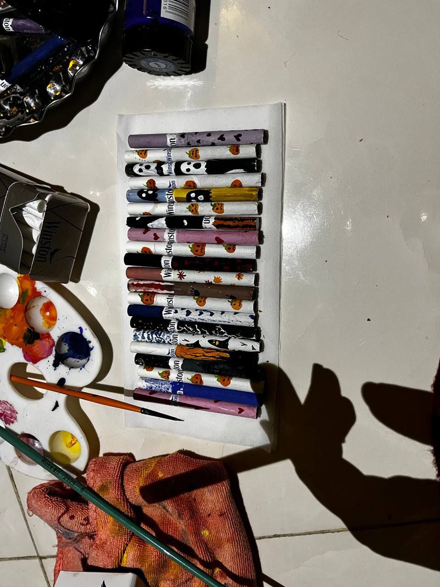 sudo_Init0's tweet image. من تا آخر عمرم میتونم با رفیقای هنرمندم فلکس کنم✨
سفارش داشتین، در خدمتیم 🤌