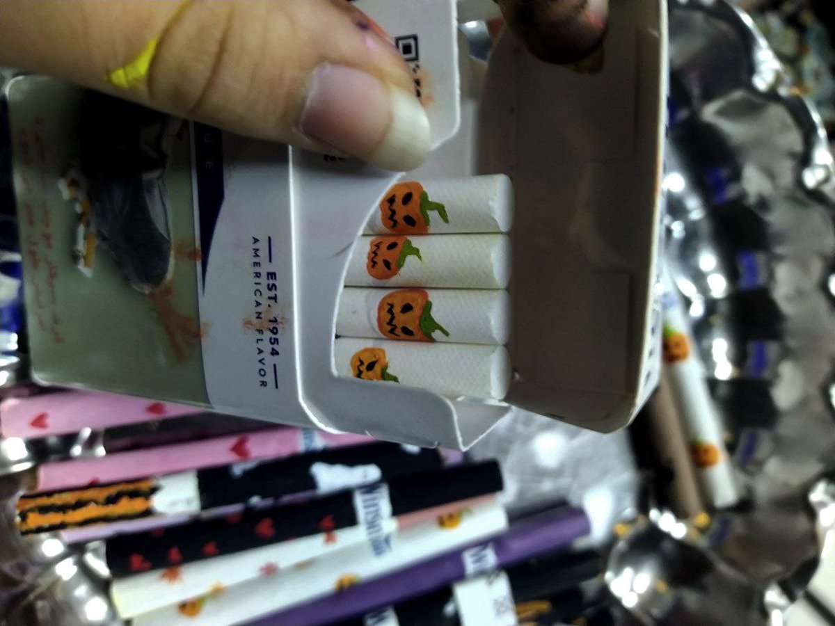 sudo_Init0's tweet image. من تا آخر عمرم میتونم با رفیقای هنرمندم فلکس کنم✨
سفارش داشتین، در خدمتیم 🤌