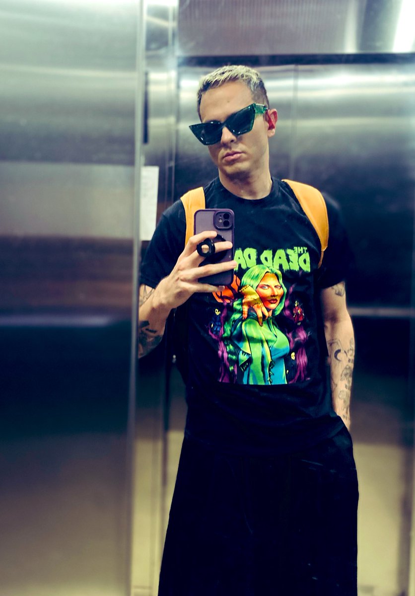 soyesteraul's tweet image. Have a very Gaga Halloween. 🎃