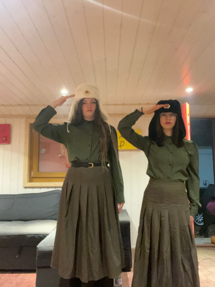 MathildeSavic's tweet image. (I'm the one with the white Chapka)
My BFF and i are dressed as USSR soldiers for Halloween tonight!!