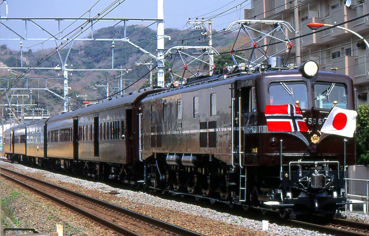 はたたたさんおーだー OVER RACINGから「Z900RS用」スペシャルパーツが続々登場！ ワンランク