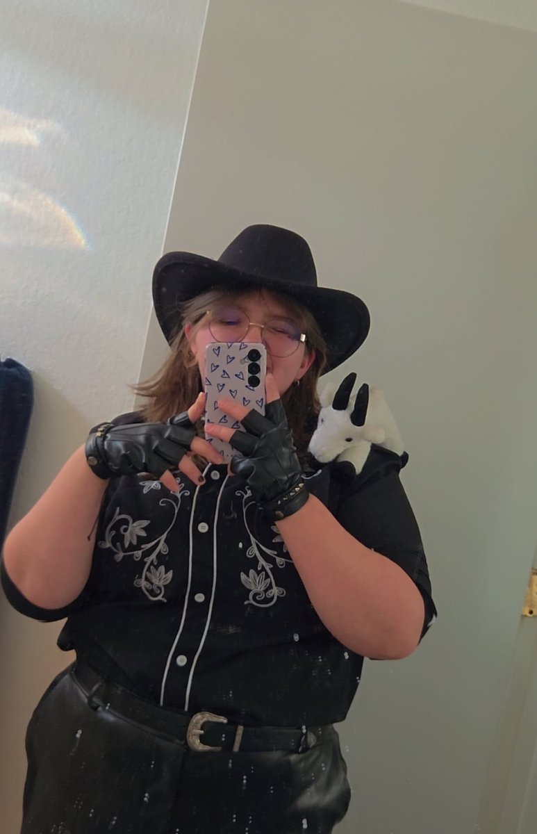 jccnghwa's tweet image. HAPPY WEEEENNNNN IM GOING TO WORK AS JCCNG !!!!