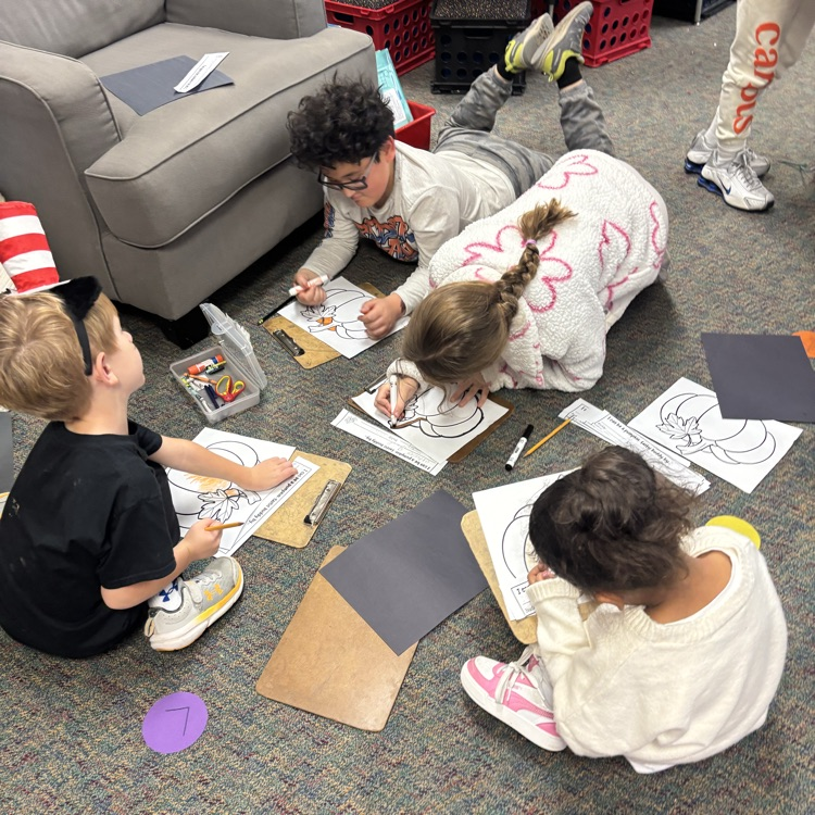 McGowenES's tweet photo. Our students love their "Buddy Class" time! Once a month students partner with their buddy class to do an activity. This is new this year and we love how it has built relationships across the grade levels for our students and staff! https://t.co/vDYMa4jQec