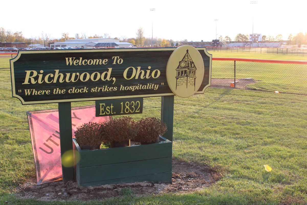 JacobBenge's tweet image. I’m in Richwood for the start of the Ohio high school football playoffs.

No. 9 seed Greeneview will play No. 8 seed North Union tonight, and top-seeded Williamsburg awaits the winner next week.

GREENE COUNTY FOOTBALL PLAYOFF PREVIEW: xeniagazette.com/2025/10/30/hs-…

@xeniagazette