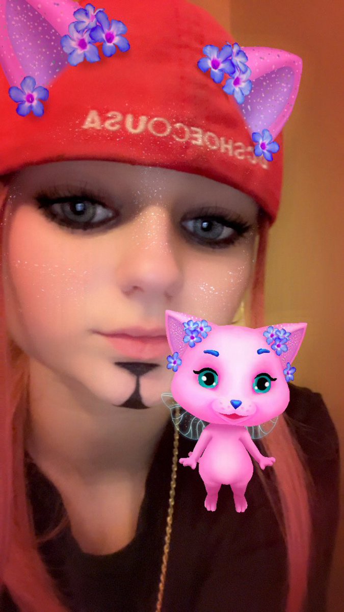 femfreddurst's tweet image. Someone asked me if I was jack sparrow today.