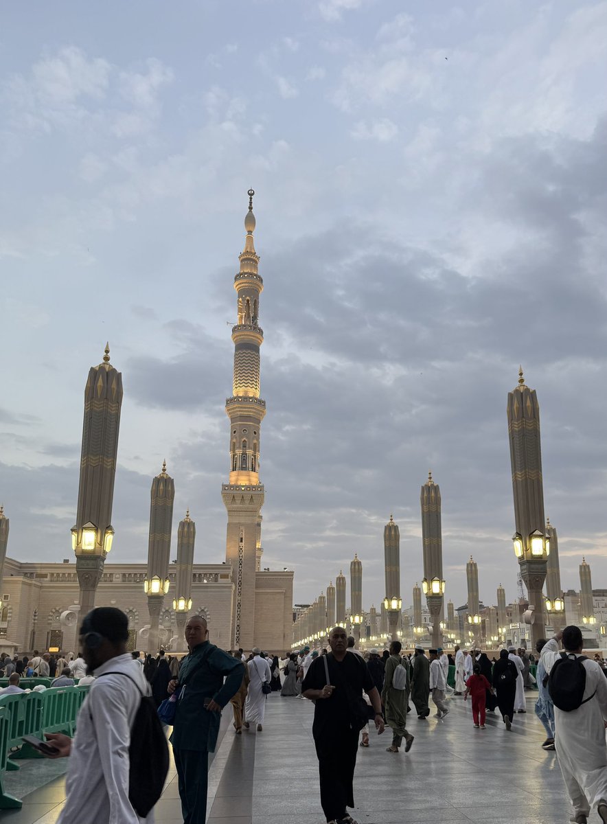 hamza_01h's tweet photo. madinah is all beauty https://t.co/aAt8QTyHmk