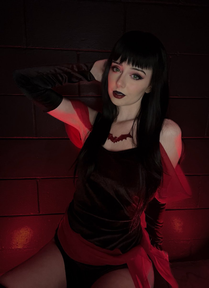 StarryxMarie's tweet photo. gonna cast a spell on you 🦇 https://t.co/tNA7ucEP6T