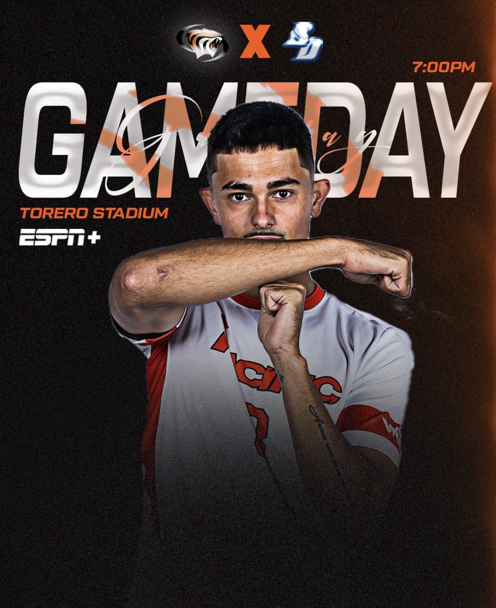 🕸️ Gameday from San Diego!
No costumes, just business.
#PacificProud | @lincolncentershops